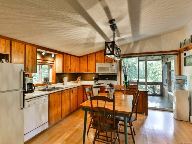 4 of 37 - 960 Little Mountain Rd, Errington, BC