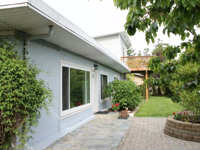 1 of 27 - 2100 Cowichan Bay Rd, Cowichan Bay, BC