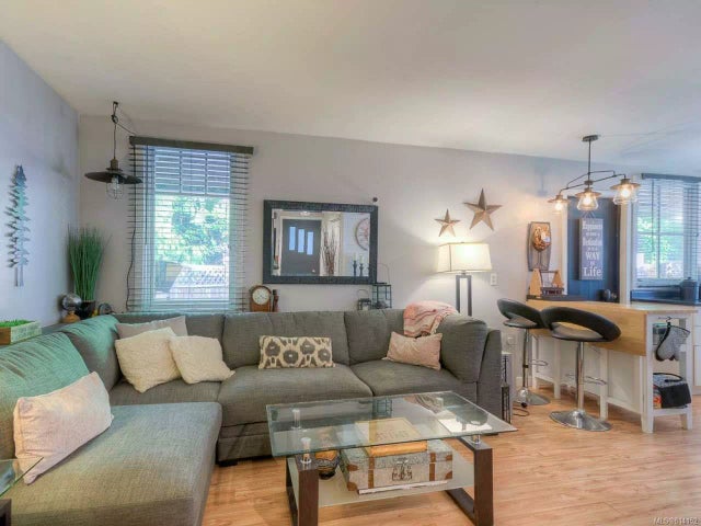 4 of 13 - 1671 Mckibbon Rd, Errington, BC