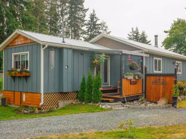 2 of 23 - 1351 Memorial Dr, Errington, BC