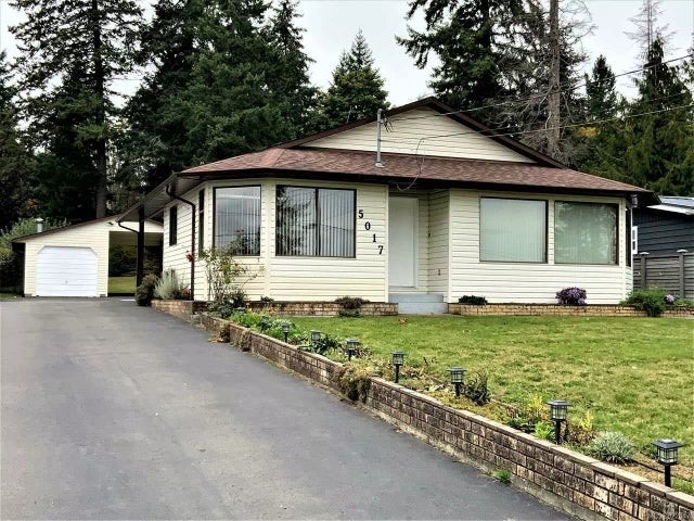 1 of 38 - 5017 Spence Rd, Union Bay, BC