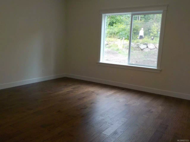 5 of 12 - 4629 Mallard Way, Cowichan Bay, BC