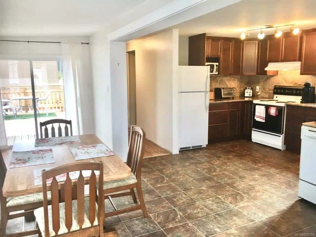 1 of 13 - 1050 Bowlby Rd 33, Errington, BC