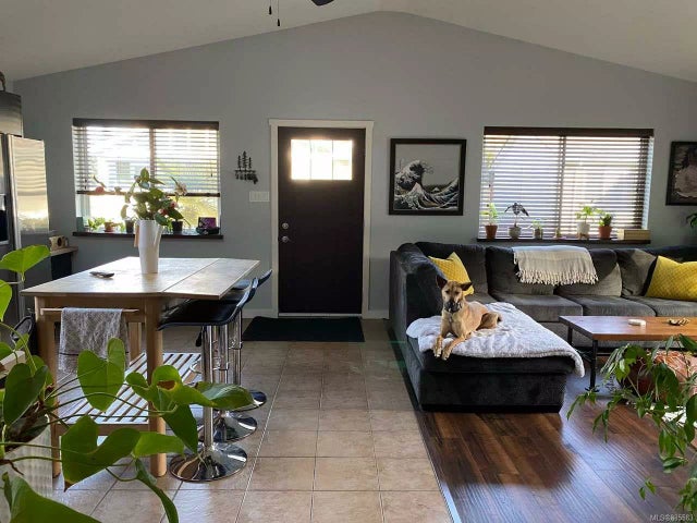 4 of 10 - 1749 Whibley Rd 4, Coombs, BC