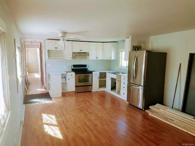 2 of 7 - 1714 Alberni Hwy 7, Coombs, BC