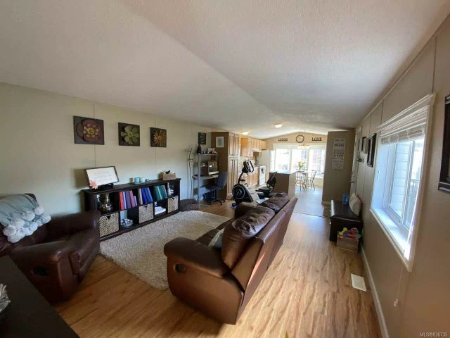 4 of 25 - 1050 Bowlby Rd 3, Errington, BC