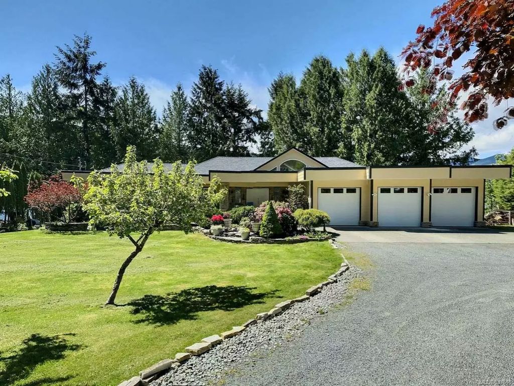 9966 Swordfern Way, Youbou