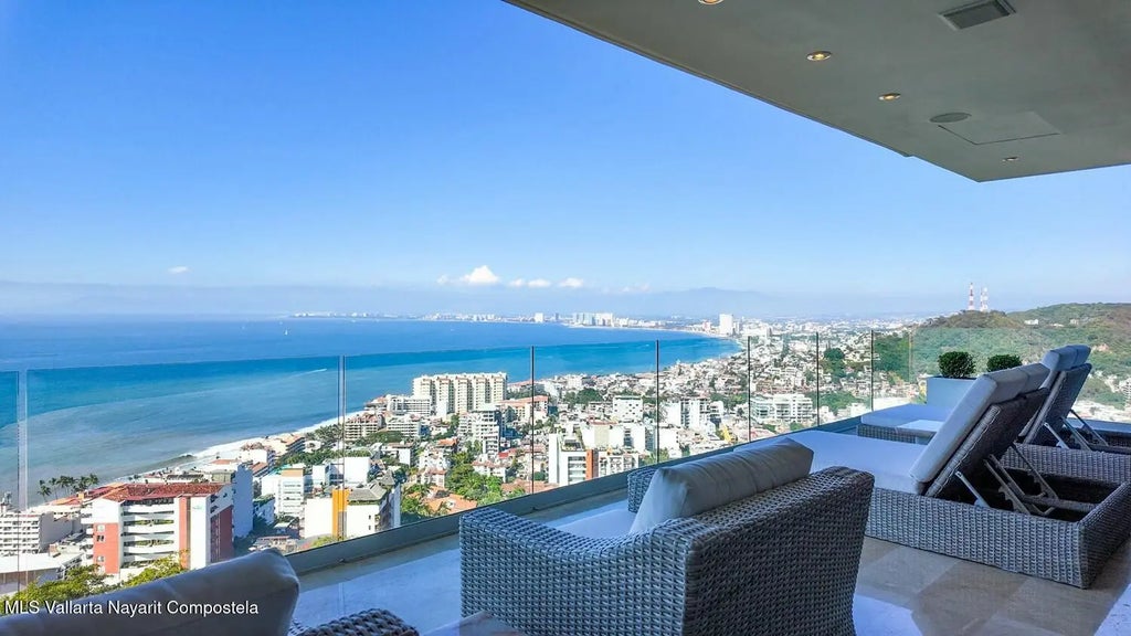 248 Gardenias 708 Avalon, Puerto Vallarta