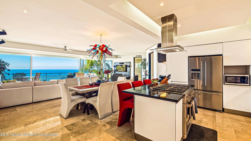 143 Paseo De Las Conchas Chinas 206 Horizon 206, Puerto Vallarta