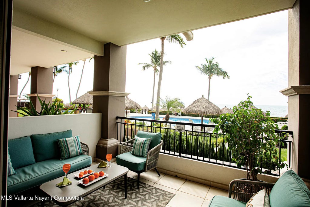 56 Av. Paseo De Los Cocoteros D-104 Condominio Playa Royale, Riviera Nayarit