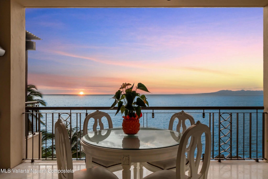 1230 Carretera A Barra De Navidad 501 V Conchas Chinas 501, Puerto Vallarta