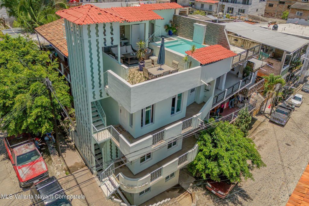 886 Ecuador Alcatraz, Puerto Vallarta