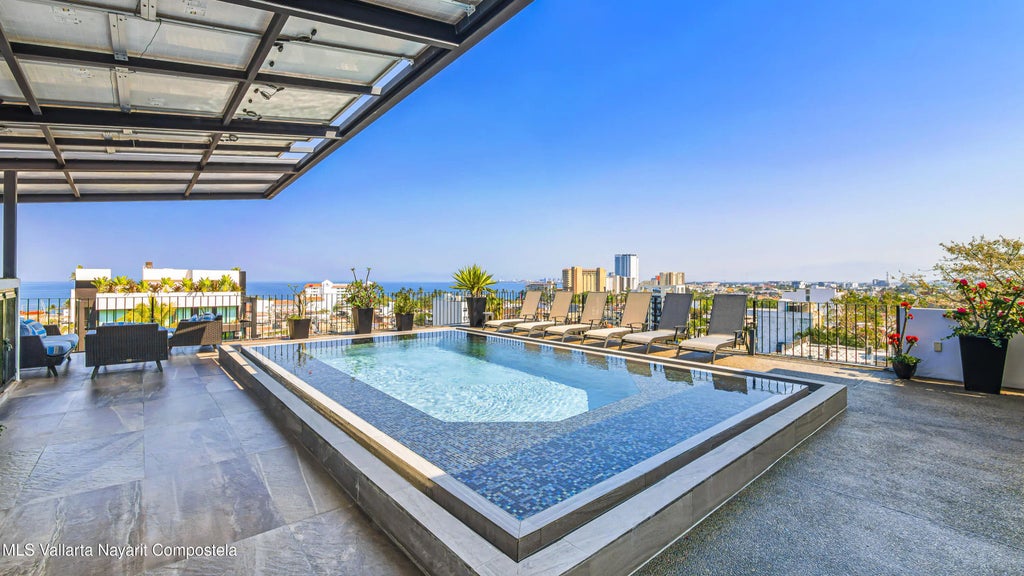 1275 Costa Rica 101 Cr1275, Puerto Vallarta