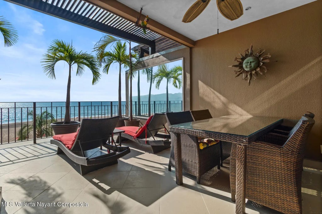 2477 Francisco Medina Ascencio 2000 - 306 Grand Venetian 2000 - 306, Puerto Vallarta