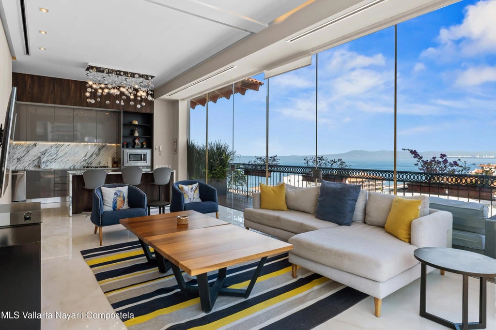 174 Francisca Rodriguez 701 Pier 57 Ph 701, Puerto Vallarta