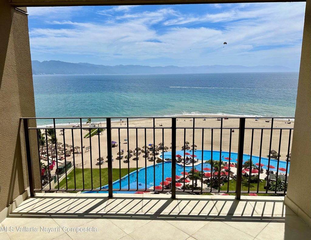 2477 Bld. Francisco Medina Ascencio 1000-906 Grand Venetian, Puerto Vallarta