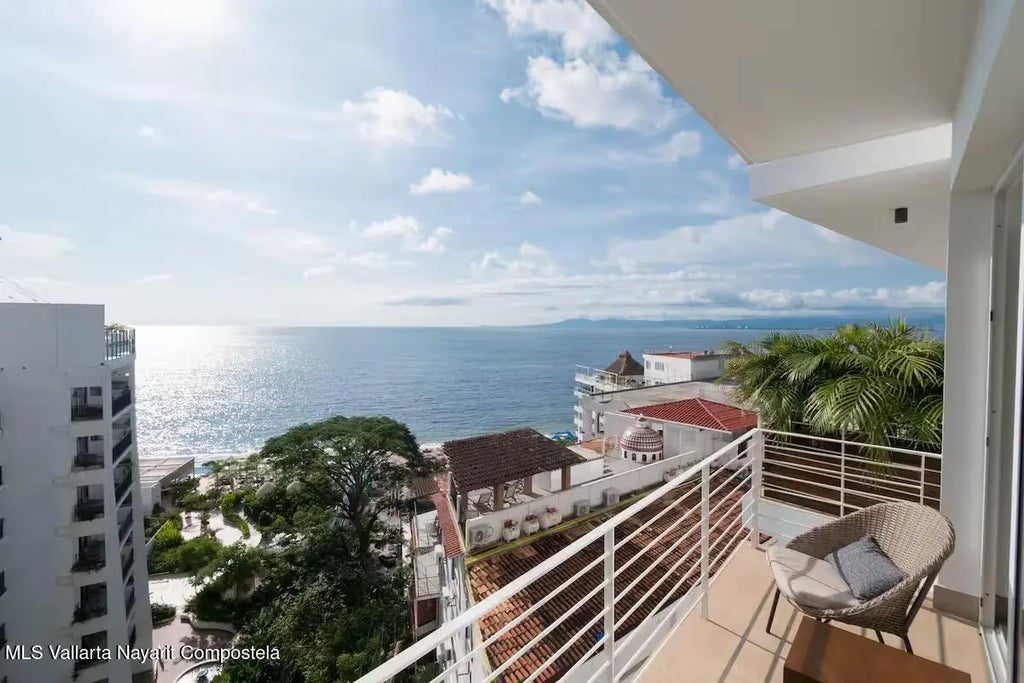 353 Amapas 303 Amapas 353, Puerto Vallarta