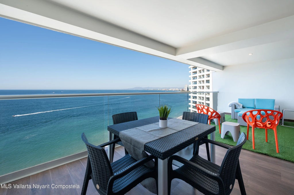 171 Febronio Uribe 12003 Harbor 171 Torre Sur, Puerto Vallarta