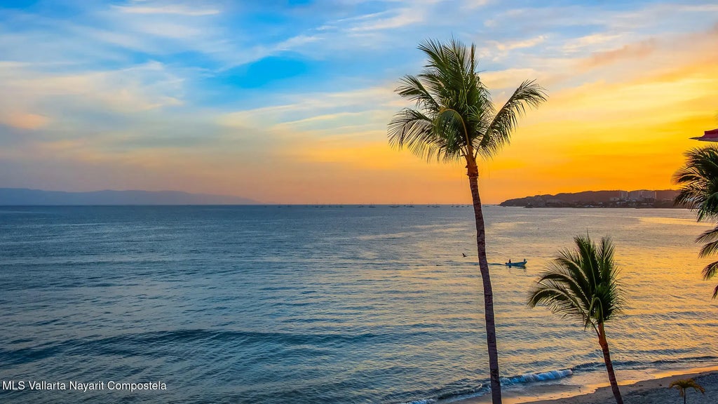 100 Playa Destiladeras 2c Bucerias Grand, Riviera Nayarit