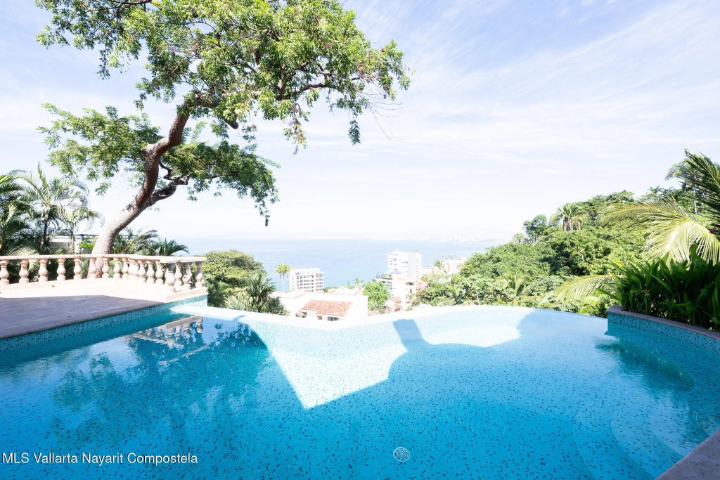 135 Paseo De Las Conchas Chinas Villa Anastasia, Puerto Vallarta