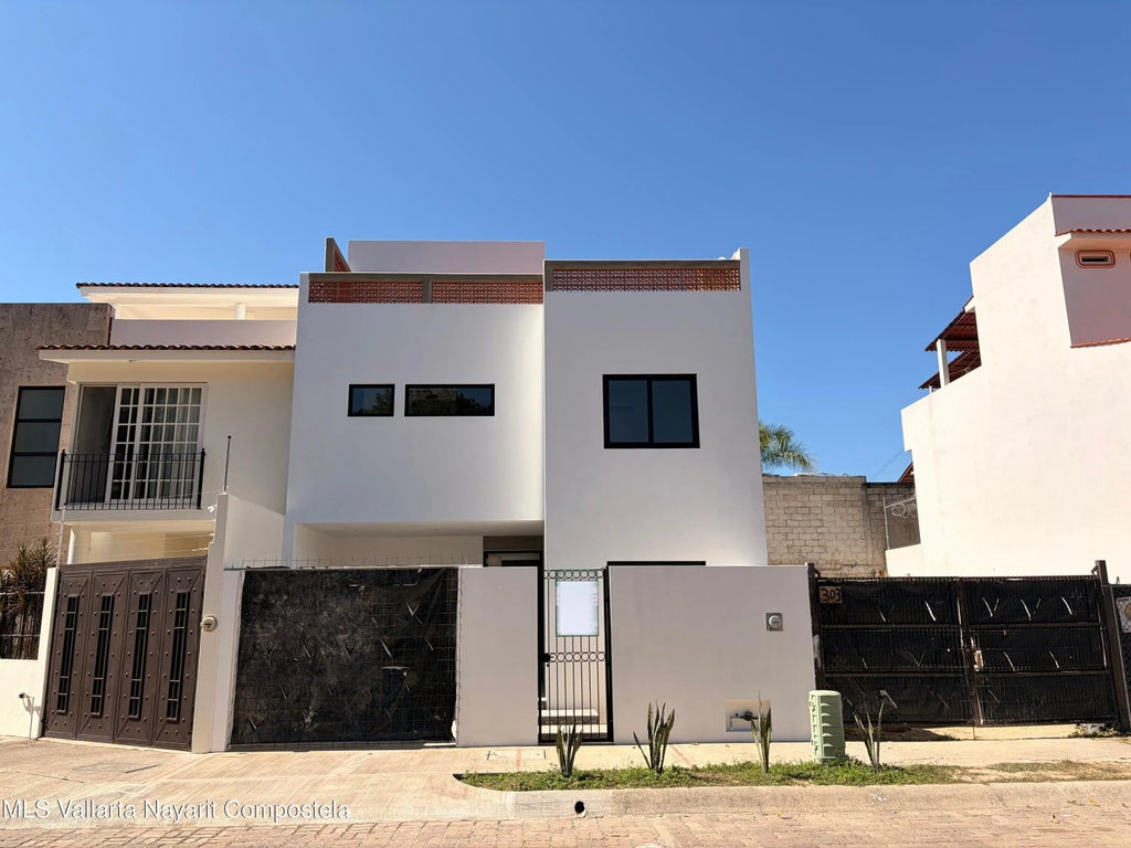 303 Paseo Del Salmon Casa Salmon, Puerto Vallarta