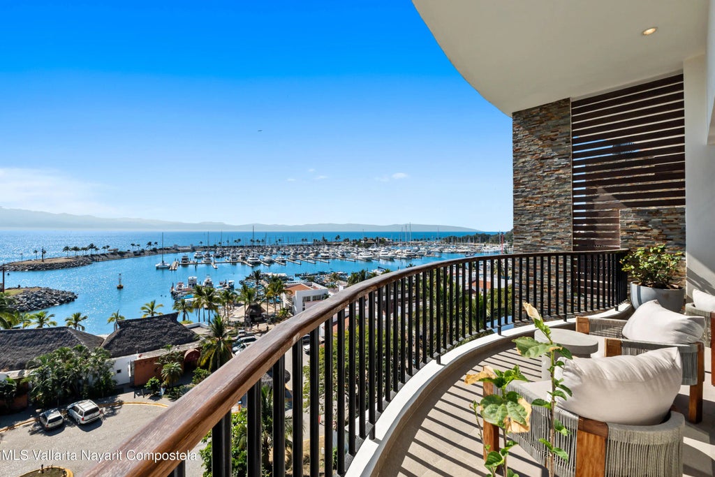 11 Zalcetas / Prol. Tiburon 504 Canuva Lux, Riviera Nayarit