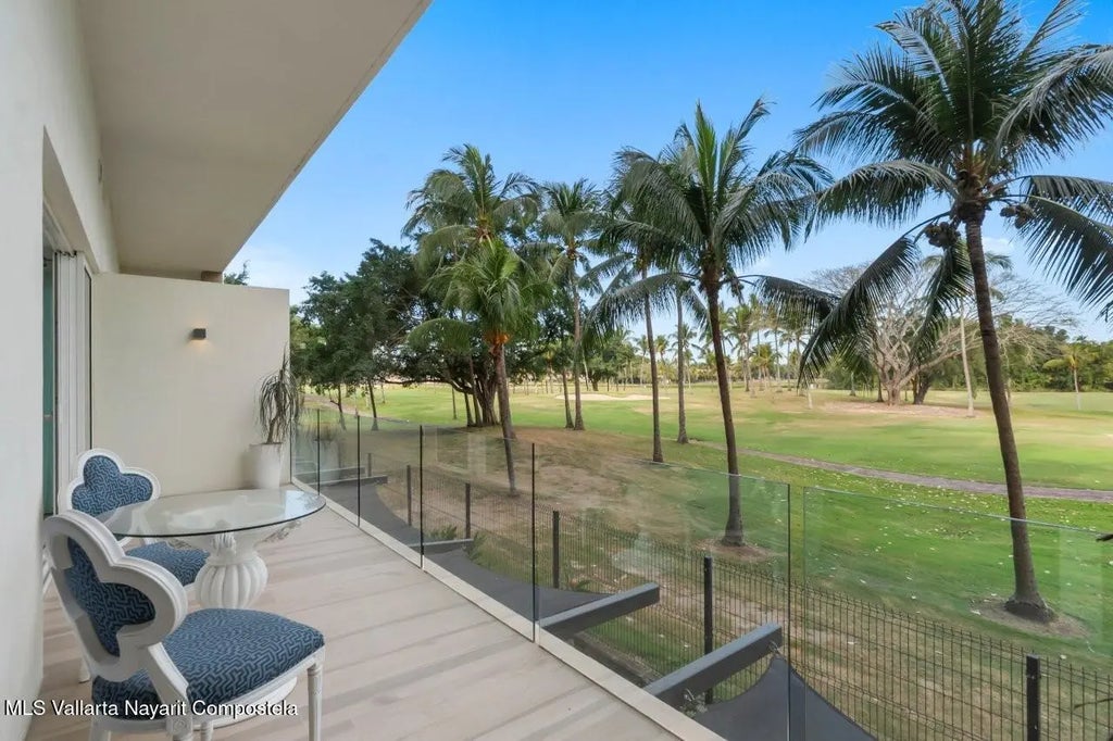 0 Paseo De La Marina 104 A-tb Condo V Marina, Puerto Vallarta