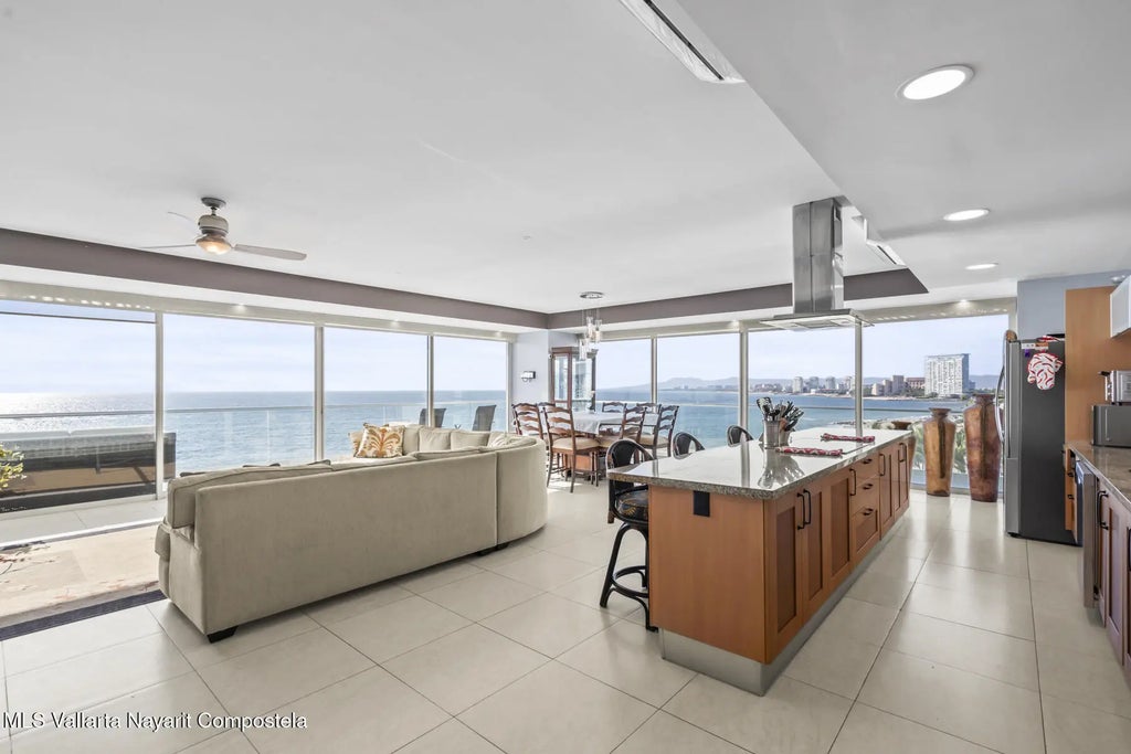 2485 Francisco Medina Ascencio 4d Peninsula, Puerto Vallarta