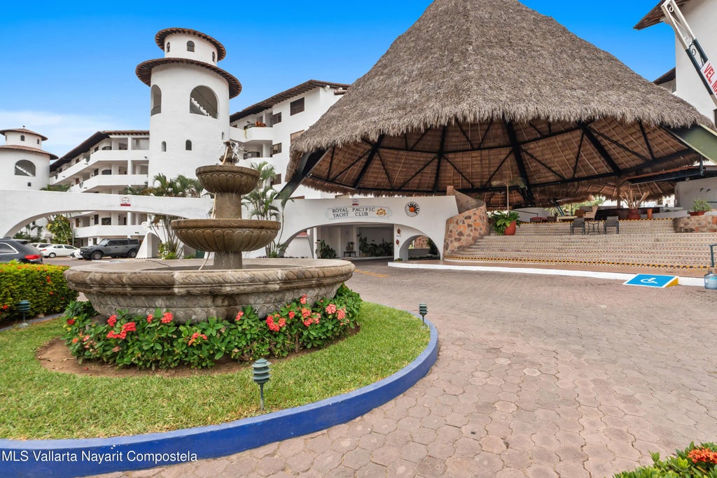 245 Paseos De La Marina D-2304 Condo Green, Puerto Vallarta