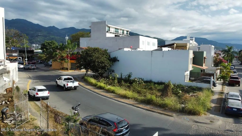 208 Lago Victoria L1 / Mzn 85 Fluvial Lote Victoria, Puerto Vallarta