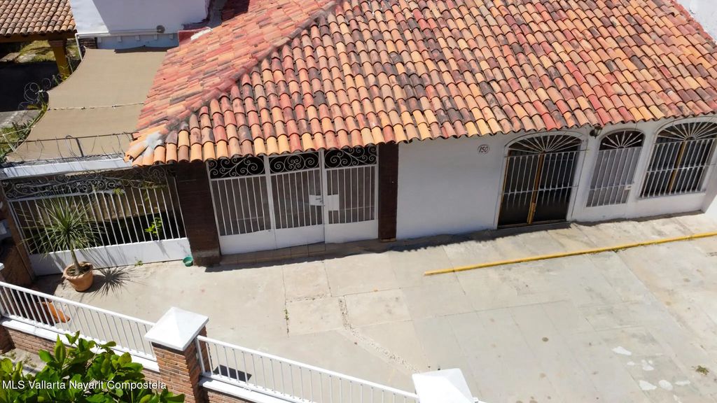 150 Mexicaltzingo Casa Violeta Barrio Sta. Maria, Puerto Vallarta