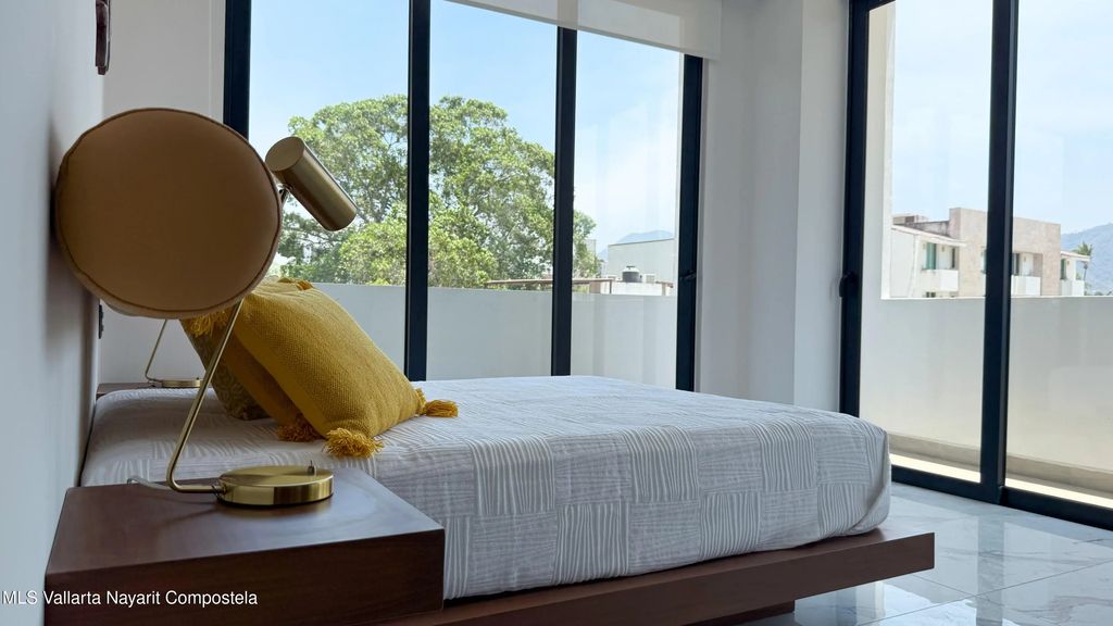 235 Havre 104 Timone U-104, Puerto Vallarta