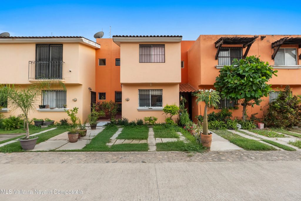379 Circuito Fresnos 42 Casa Sendero, Puerto Vallarta