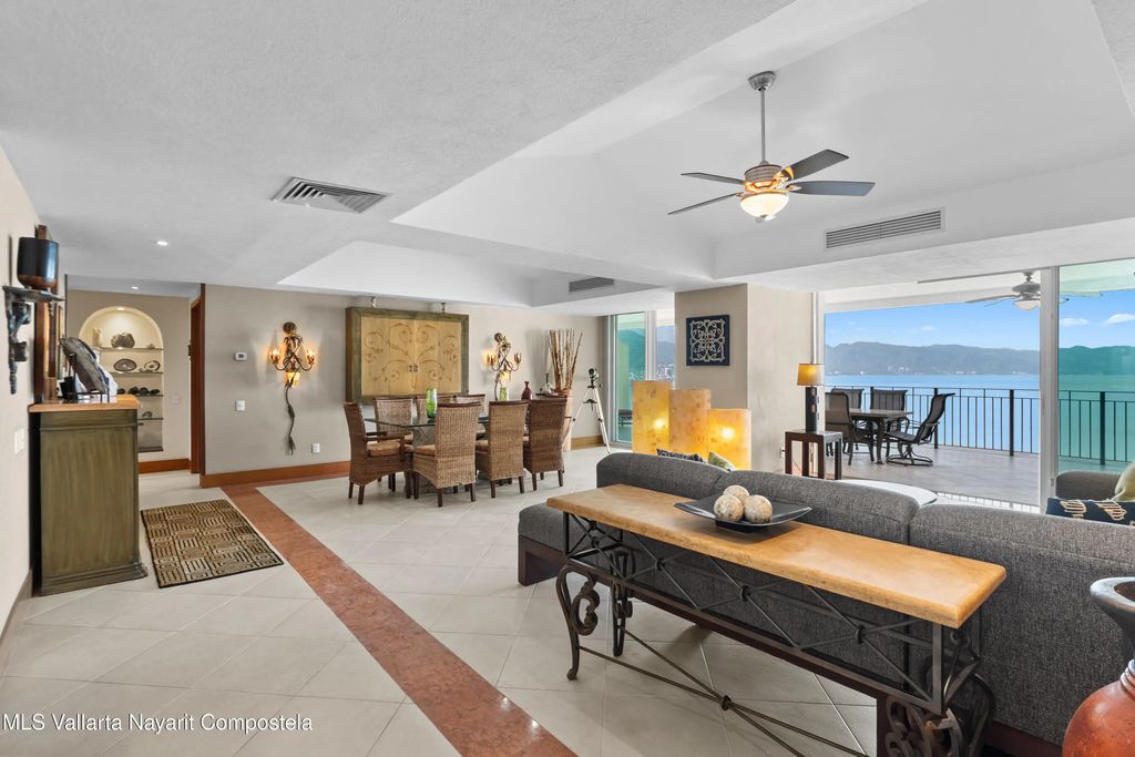 2477 Fco. Medina Ascencio 1702-1 Grand Venetian 1000-1702, Puerto Vallarta