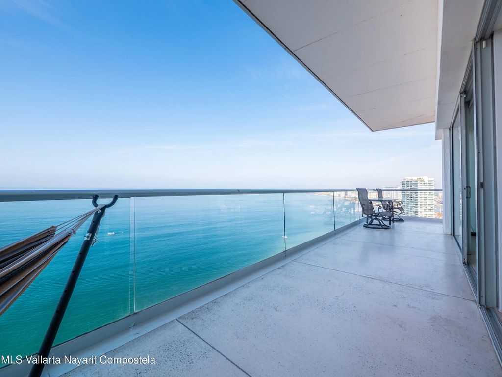 2485 Blv. Fco. Medina Ascencio 22 D, Puerto Vallarta