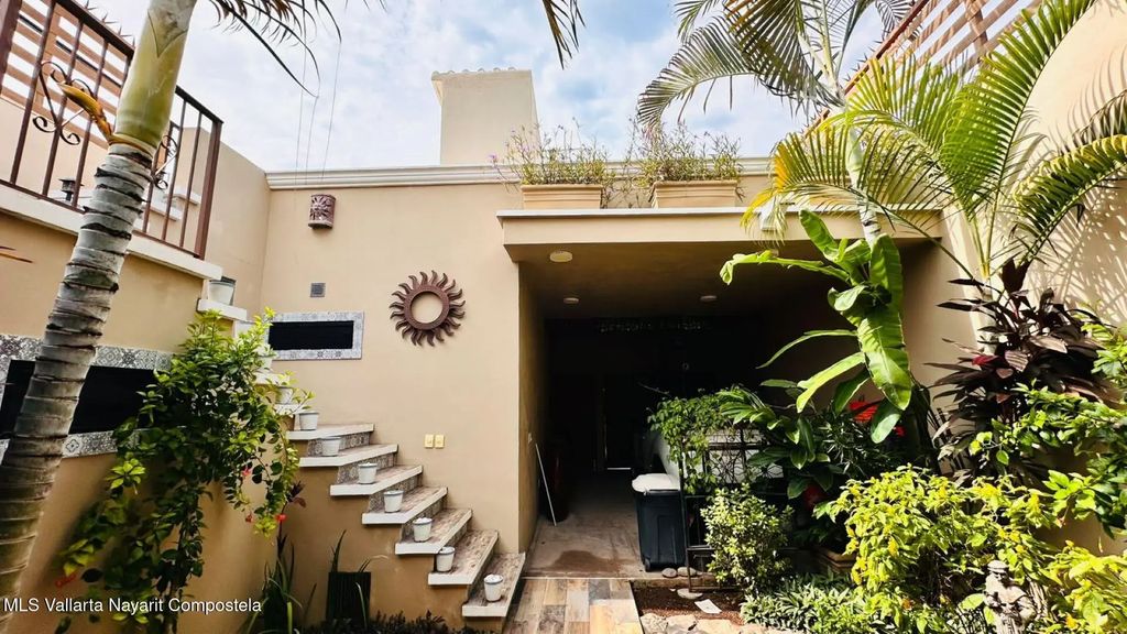 168 Gral. Ignacio Comonfort 63744 Casa San Blas, Nayarit Costa Norte ...