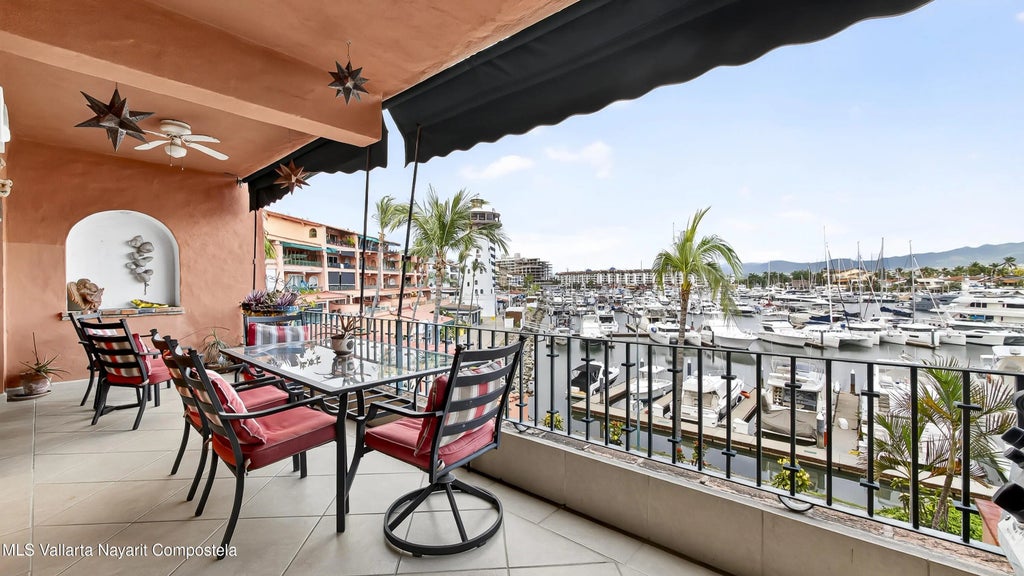 249 Paseo De La Marina 2309 Puesta Del Sol, Puerto Vallarta