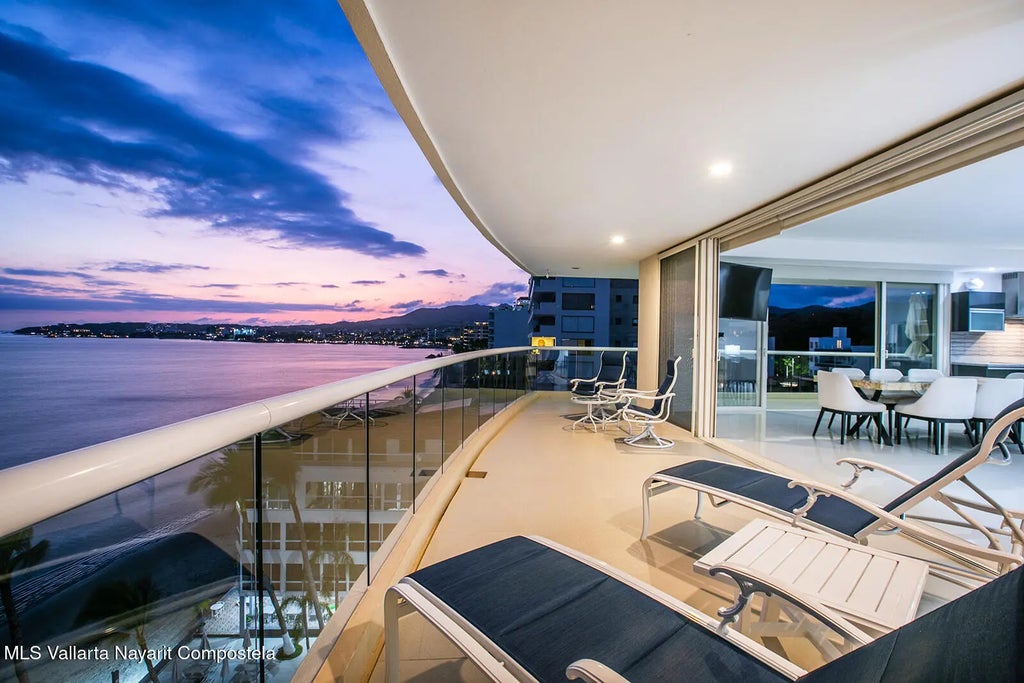 100 Playa Destiladeras 5c Bucerias Grand 5c, Riviera Nayarit