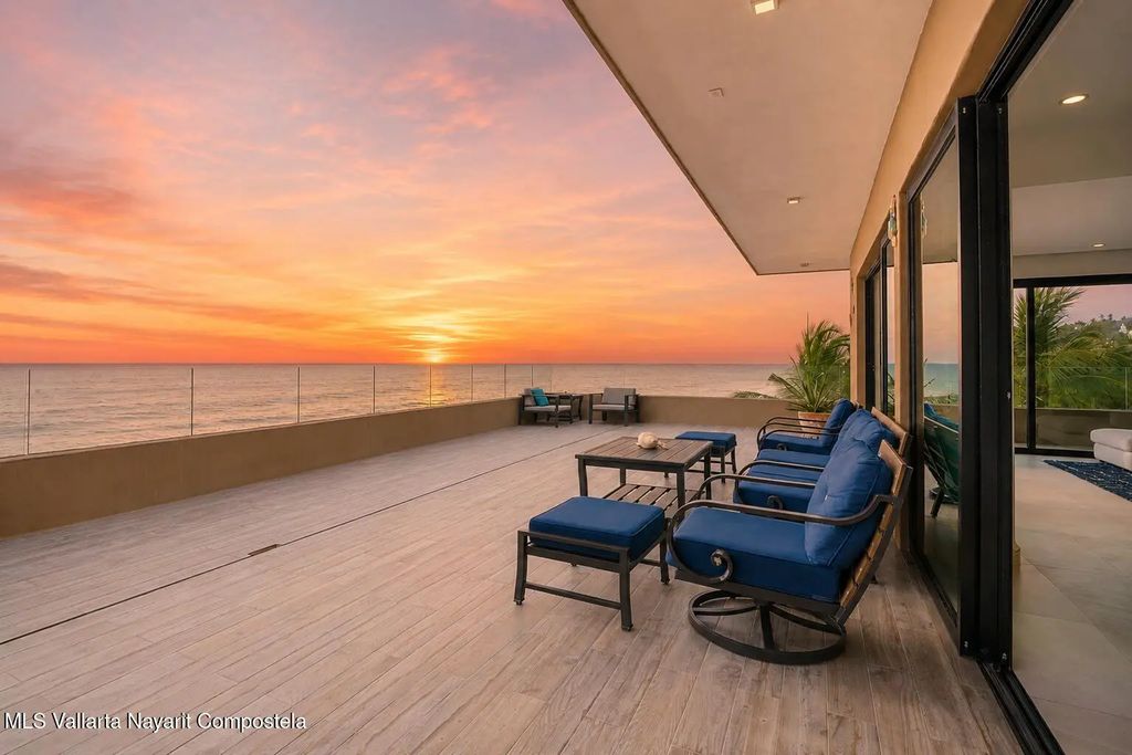 56 C. Cuba 233 Condo Sunset Beachfront, Riviera Nayarit