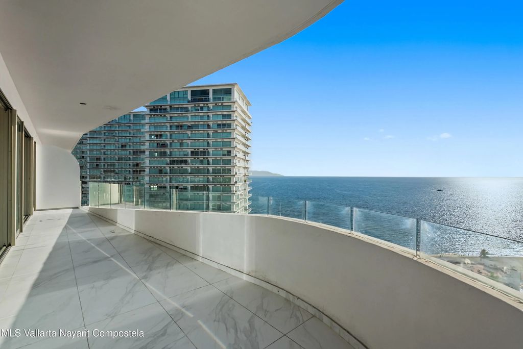 2485 Blvd Francisco Medina Ascencio 17d Limu, Puerto Vallarta