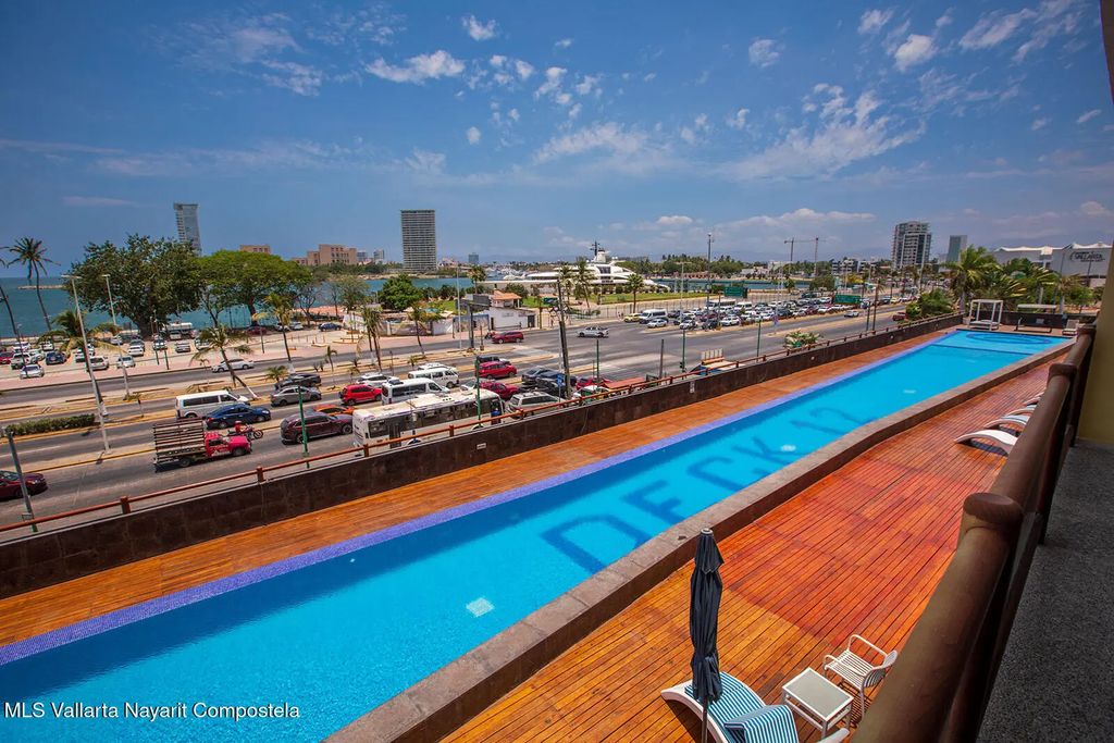 2870 Av. Francisco Medina Ascencio 205 Deck 12, Puerto Vallarta