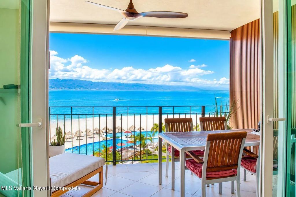 2477 Francisco Medina Ascencio 1-506 Grand Venetian, Puerto Vallarta