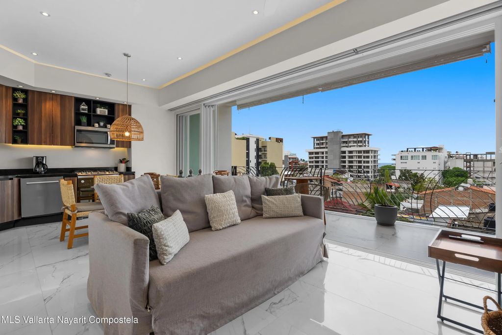 207 Constitucion 402 D'esire 402, Puerto Vallarta