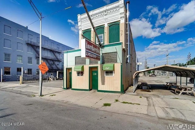 Photo of Listing #304031