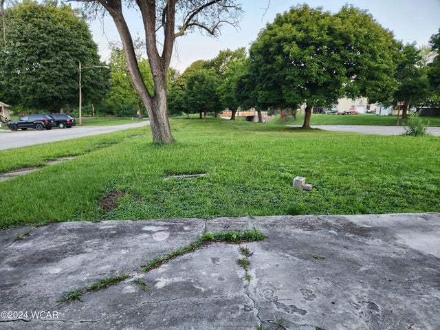 Photo of Listing #304754