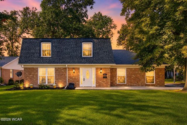 1015 Loretta Place, Lima