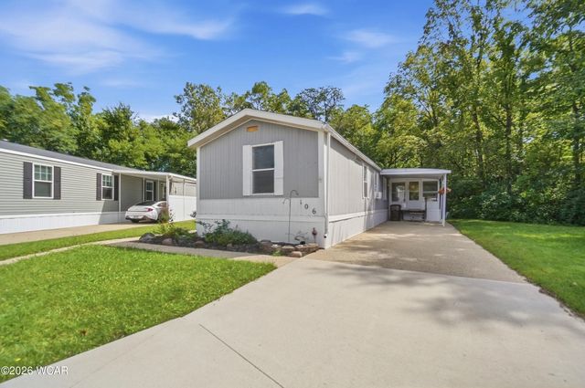 106 Deercreek Circle, Lima