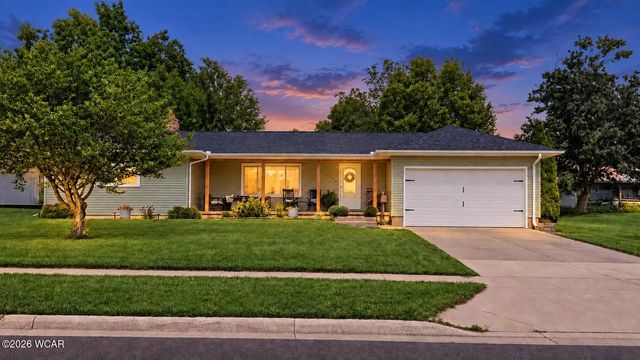 6 E Silver Street, Wapakoneta