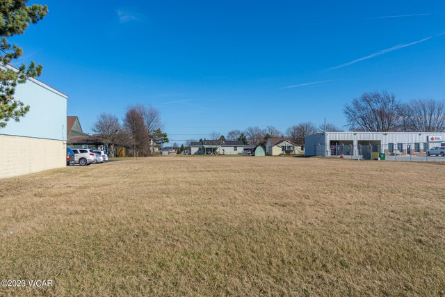 Photo of Listing #300319