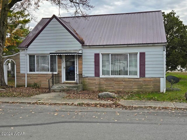 Photo of Listing #305704